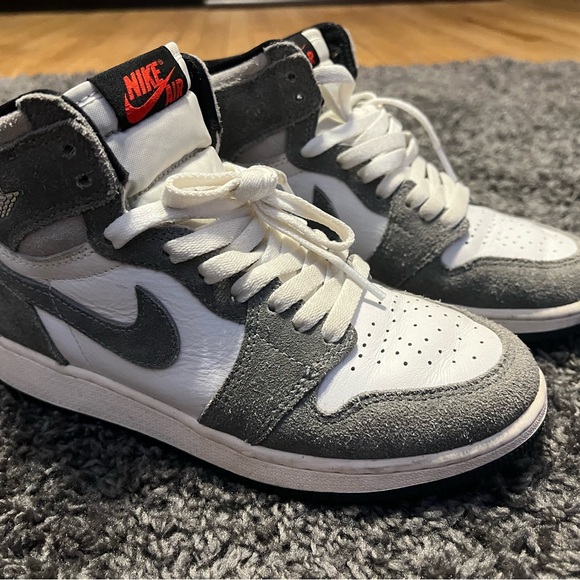Nike Air Jordan 1 / youth size 4.5 / gray suede and white - Picture 3 of 6